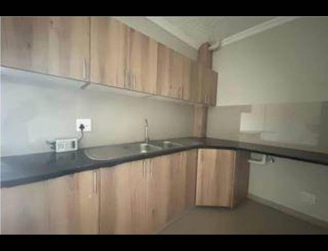 3 BEDROOM PROPERTY TO RENT IN ATHLONE PARK
